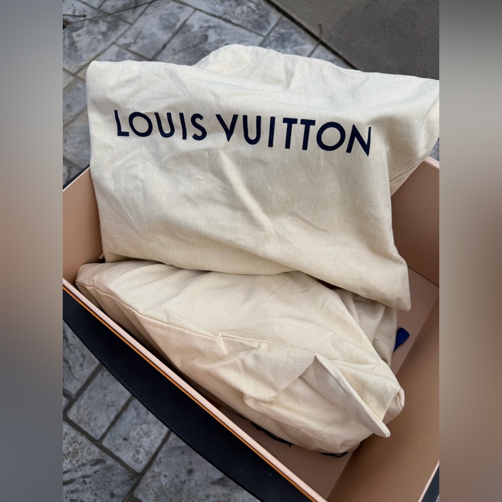 Louis Vuitton White Sneakers with Brown Monogram Toe Panels - Picture 10 of 12